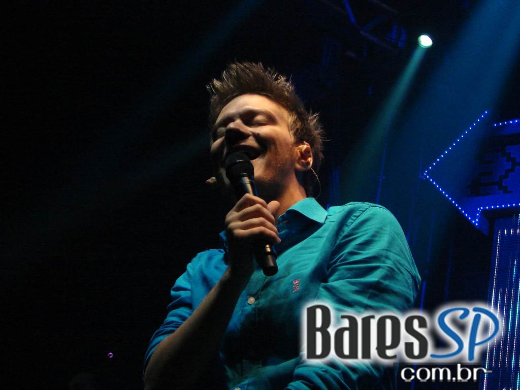 Um dos maiores fenômenos de 2012, Michel Teló se apresentou no Villa Mix Um dos maiores fenômenos de 2012, Michel Teló se apresentou no Villa Mix