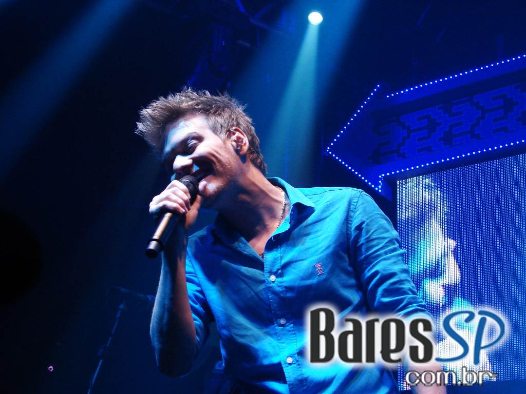 Um dos maiores fenômenos de 2012, Michel Teló se apresentou no Villa Mix Um dos maiores fenômenos de 2012, Michel Teló se apresentou no Villa Mix