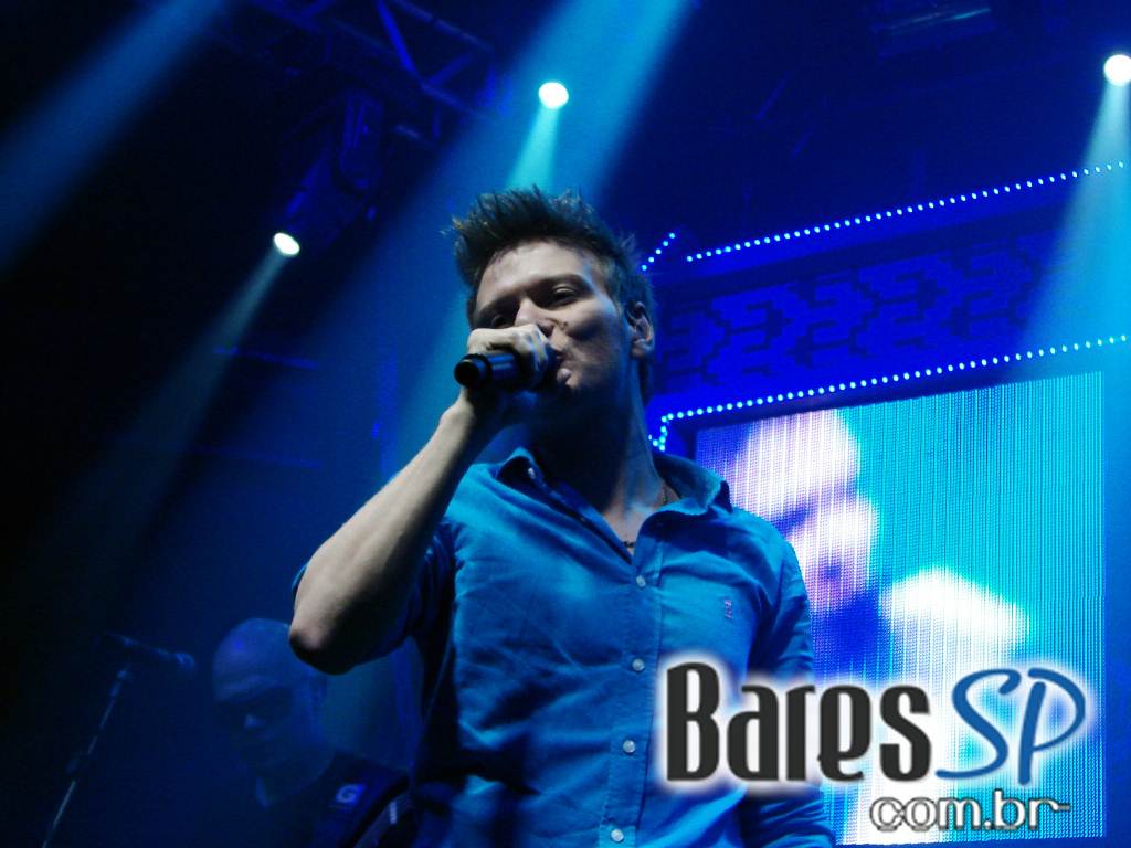 Um dos maiores fenômenos de 2012, Michel Teló se apresentou no Villa Mix Um dos maiores fenômenos de 2012, Michel Teló se apresentou no Villa Mix