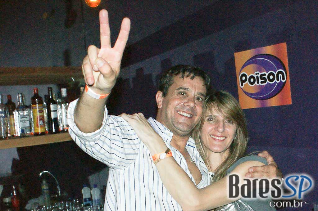 Festa Flash Pop & Rock na pista do Poison Bar e Balada Festa Flash Pop & Rock na pista do Poison Bar e Balada