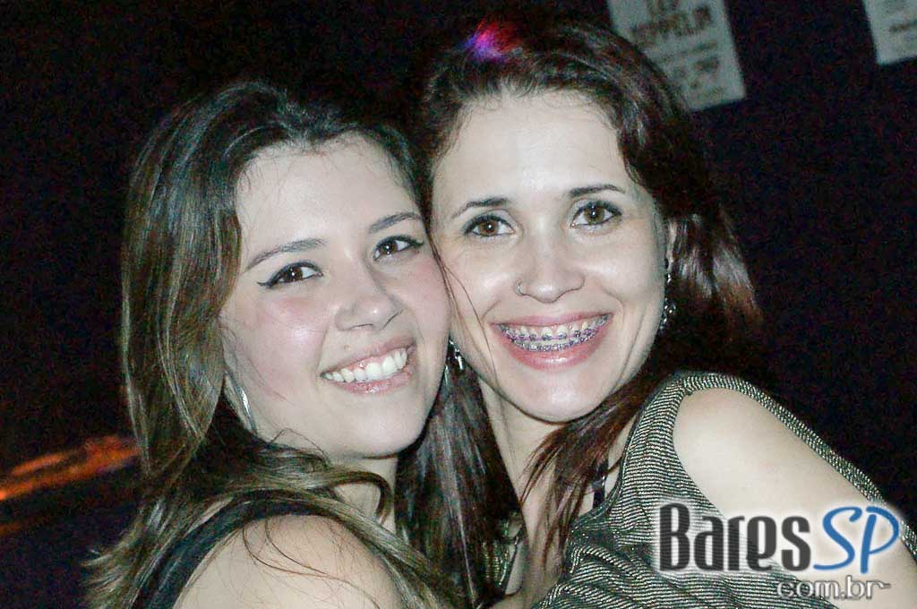 Festa Flash Pop & Rock na pista do Poison Bar e Balada Festa Flash Pop & Rock na pista do Poison Bar e Balada