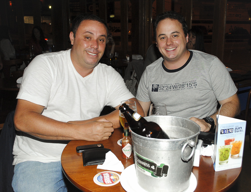 Happy Hour com chopp Guinnes no Liverpool Happy Hour com chopp Guinnes no Liverpool