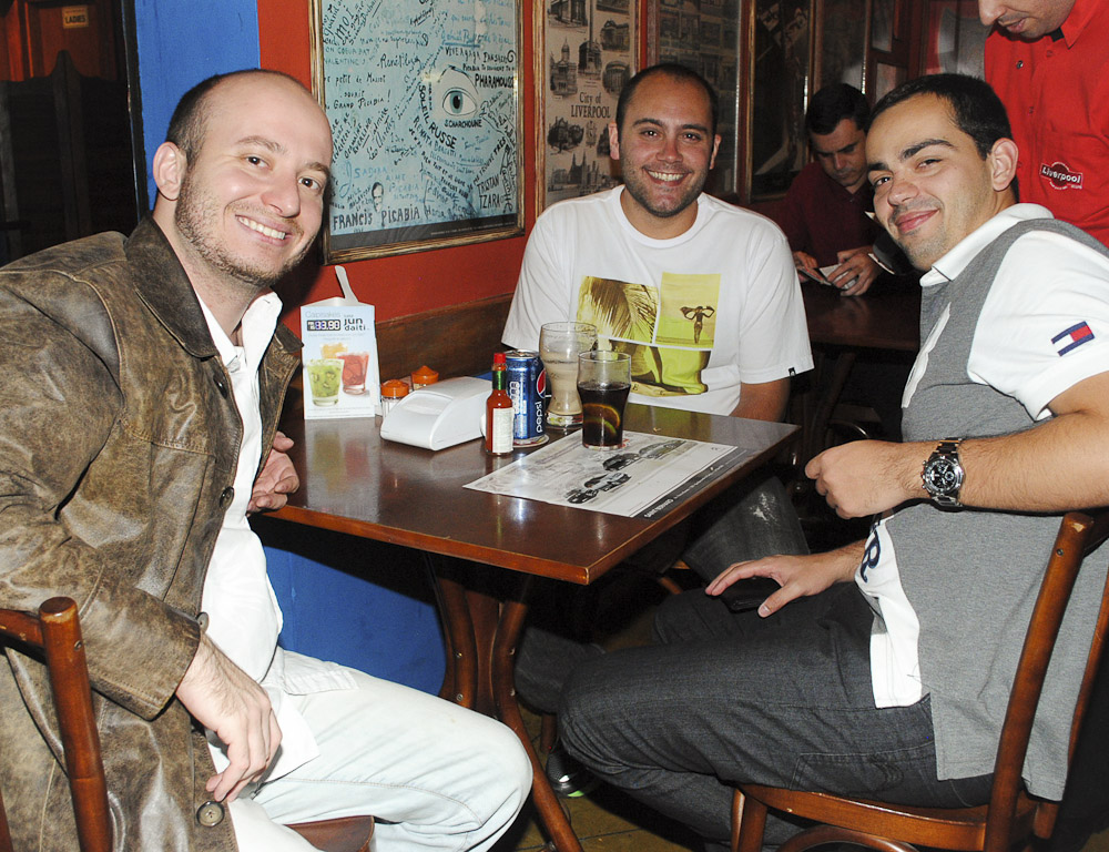 Happy Hour com chopp Guinnes no Liverpool Happy Hour com chopp Guinnes no Liverpool