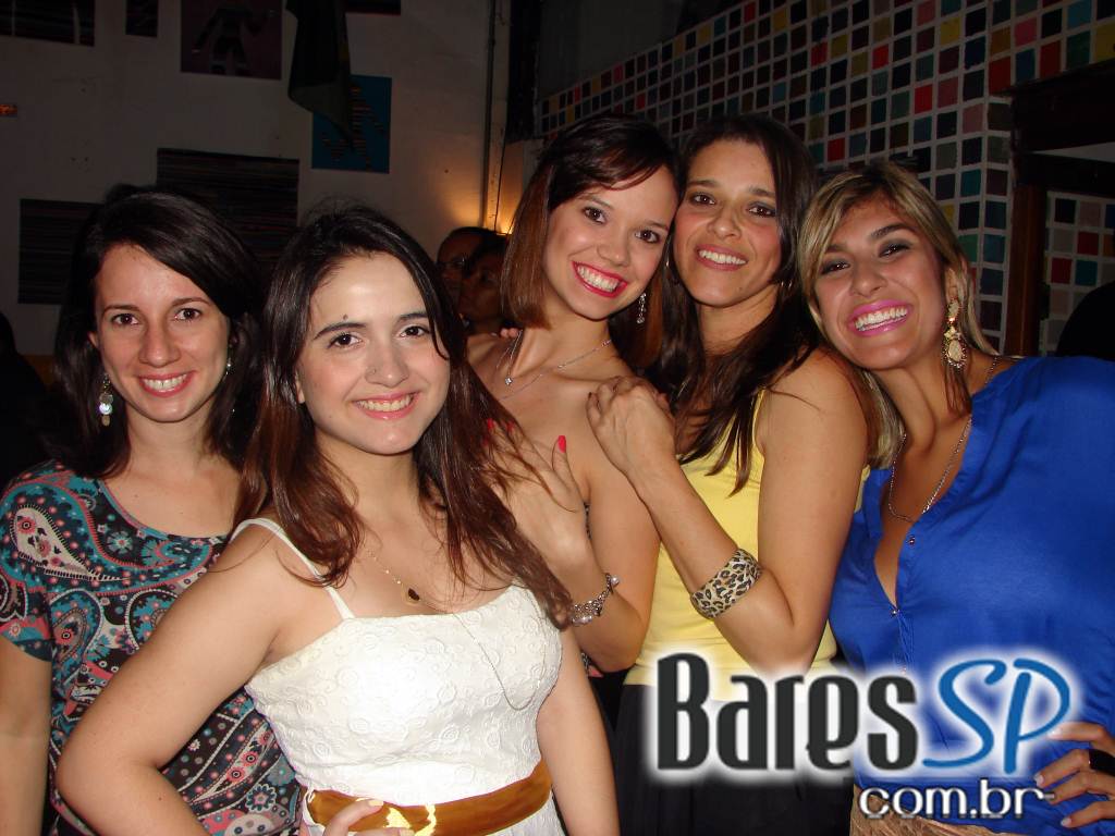 Banda Os Opalas agitou o Diquinta com o melhor do samba rock Banda Os Opalas agitou o Diquinta com o melhor do samba rock