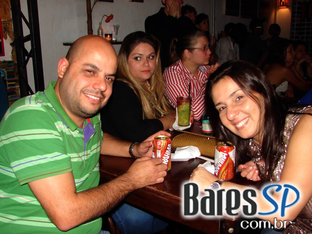 Banda Os Opalas agitou o Diquinta com o melhor do samba rock Banda Os Opalas agitou o Diquinta com o melhor do samba rock