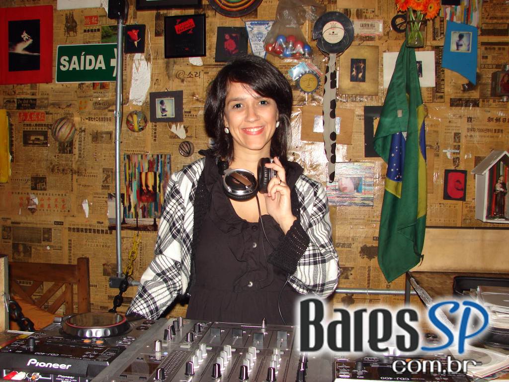 Banda Os Opalas agitou o Diquinta com o melhor do samba rock Banda Os Opalas agitou o Diquinta com o melhor do samba rock