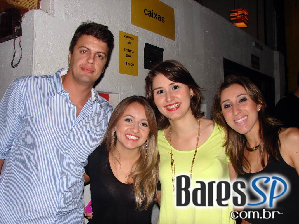 Banda Os Opalas agitou o Diquinta com o melhor do samba rock Banda Os Opalas agitou o Diquinta com o melhor do samba rock