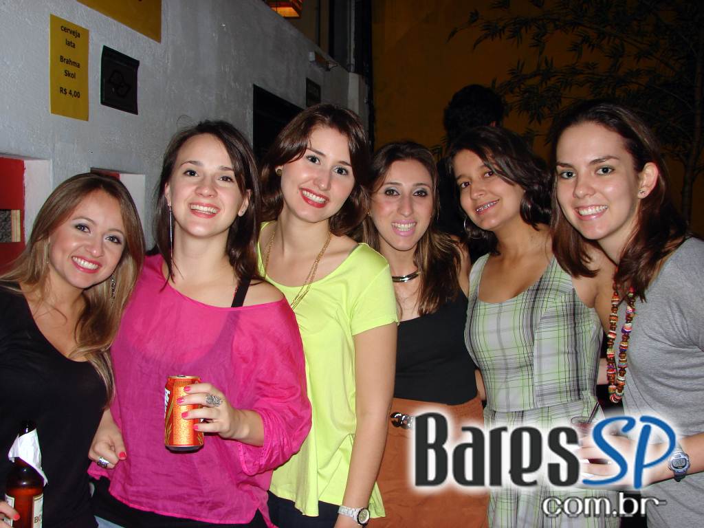 Banda Os Opalas agitou o Diquinta com o melhor do samba rock Banda Os Opalas agitou o Diquinta com o melhor do samba rock