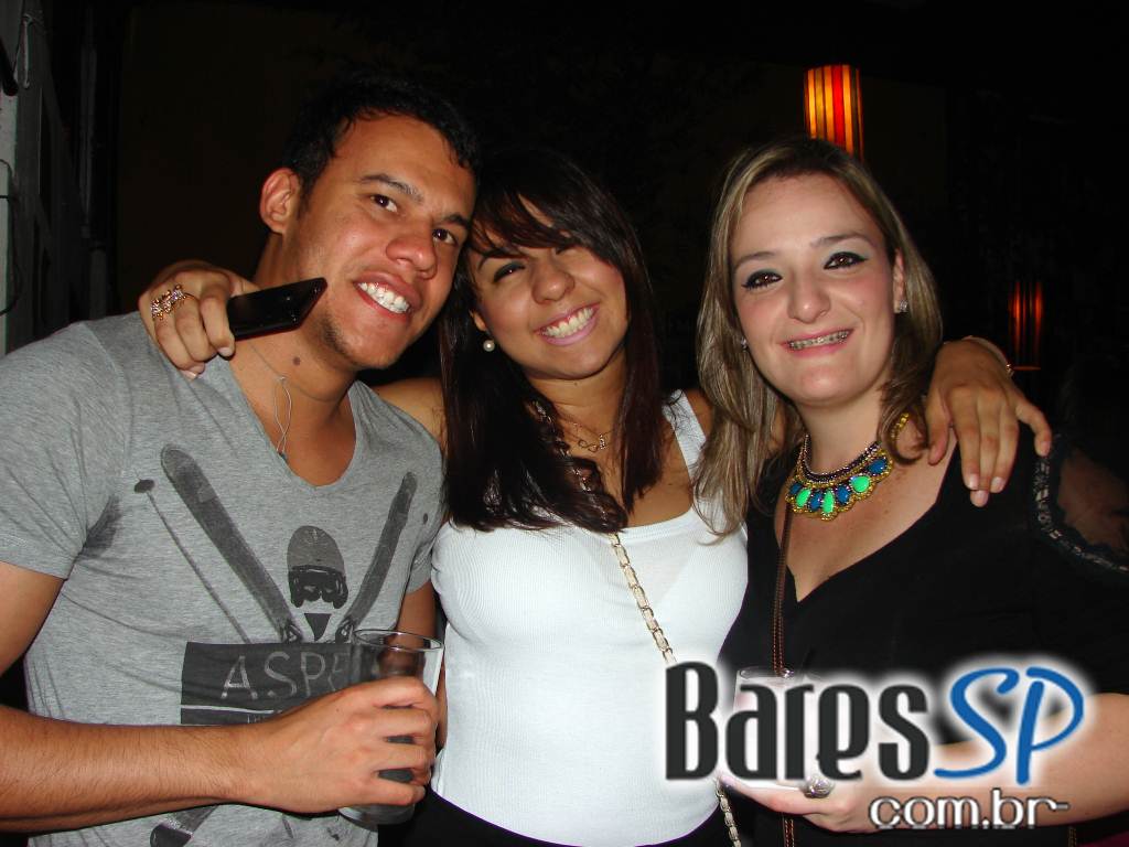 Banda Os Opalas agitou o Diquinta com o melhor do samba rock Banda Os Opalas agitou o Diquinta com o melhor do samba rock