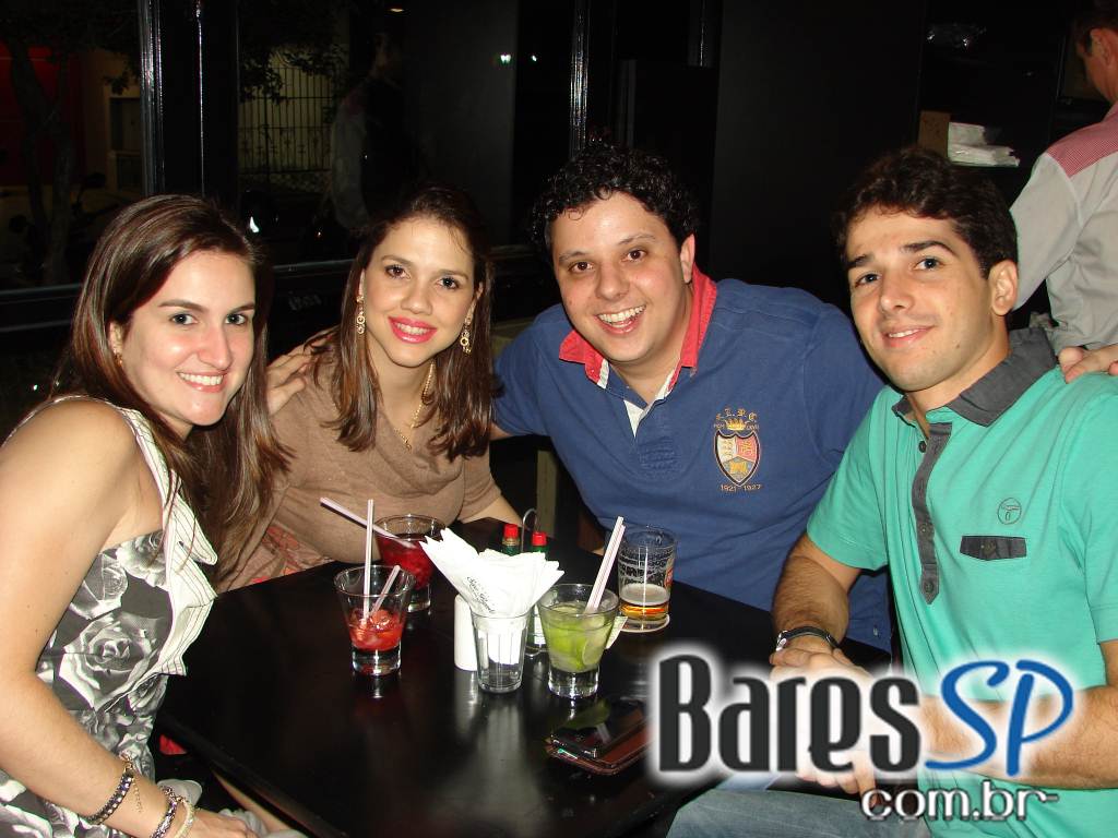 Boteco São Bento ofereceu Happy Hour com variedade de caipirinhas Boteco São Bento ofereceu Happy Hour com variedade de caipirinhas