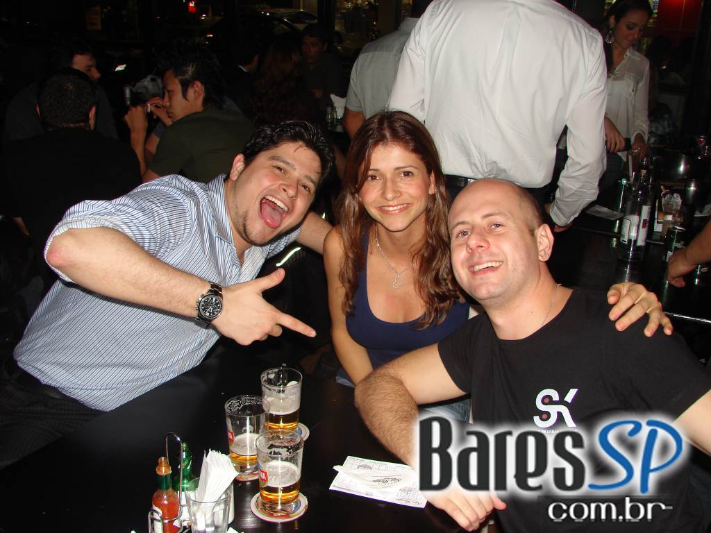 Boteco São Bento ofereceu Happy Hour com variedade de caipirinhas Boteco São Bento ofereceu Happy Hour com variedade de caipirinhas