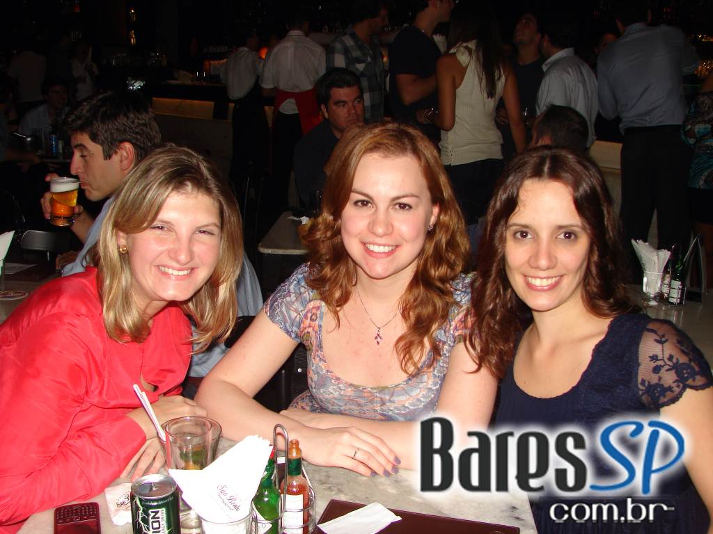 Boteco São Bento ofereceu Happy Hour com variedade de caipirinhas Boteco São Bento ofereceu Happy Hour com variedade de caipirinhas