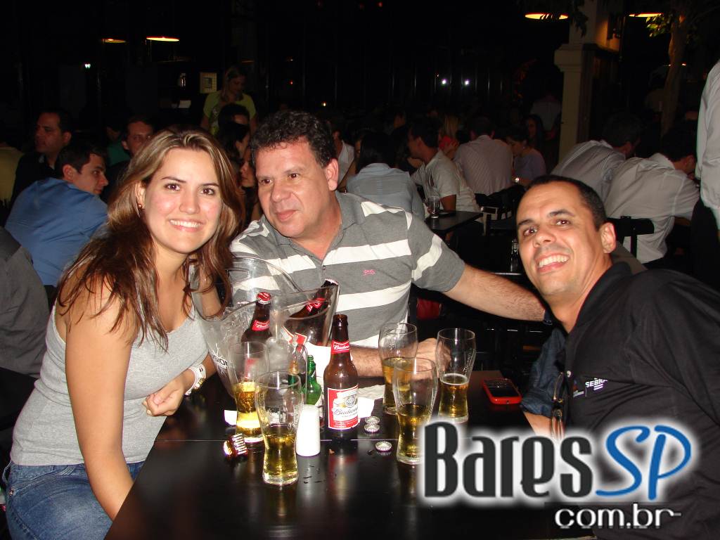 Boteco São Bento ofereceu Happy Hour com variedade de caipirinhas Boteco São Bento ofereceu Happy Hour com variedade de caipirinhas