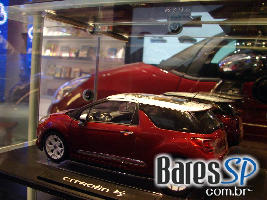 Espaço Conceito Citroën recebeu o lançamento de três novos sabores de RedBull Espaço Conceito Citroën recebeu o lançamento de três novos sabores de RedBull