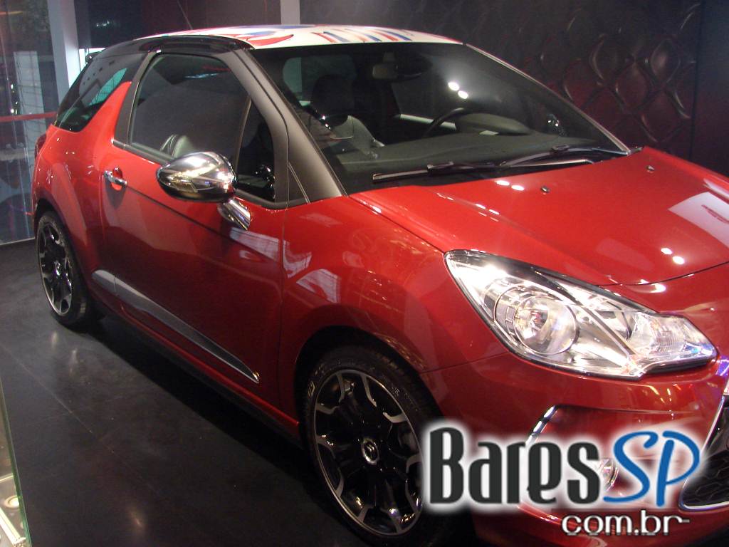 Espaço Conceito Citroën recebeu o lançamento de três novos sabores de RedBull Espaço Conceito Citroën recebeu o lançamento de três novos sabores de RedBull