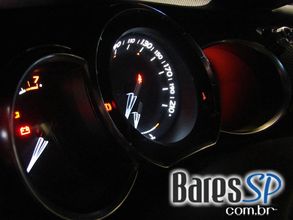 Espaço Conceito Citroën recebeu o lançamento de três novos sabores de RedBull Espaço Conceito Citroën recebeu o lançamento de três novos sabores de RedBull