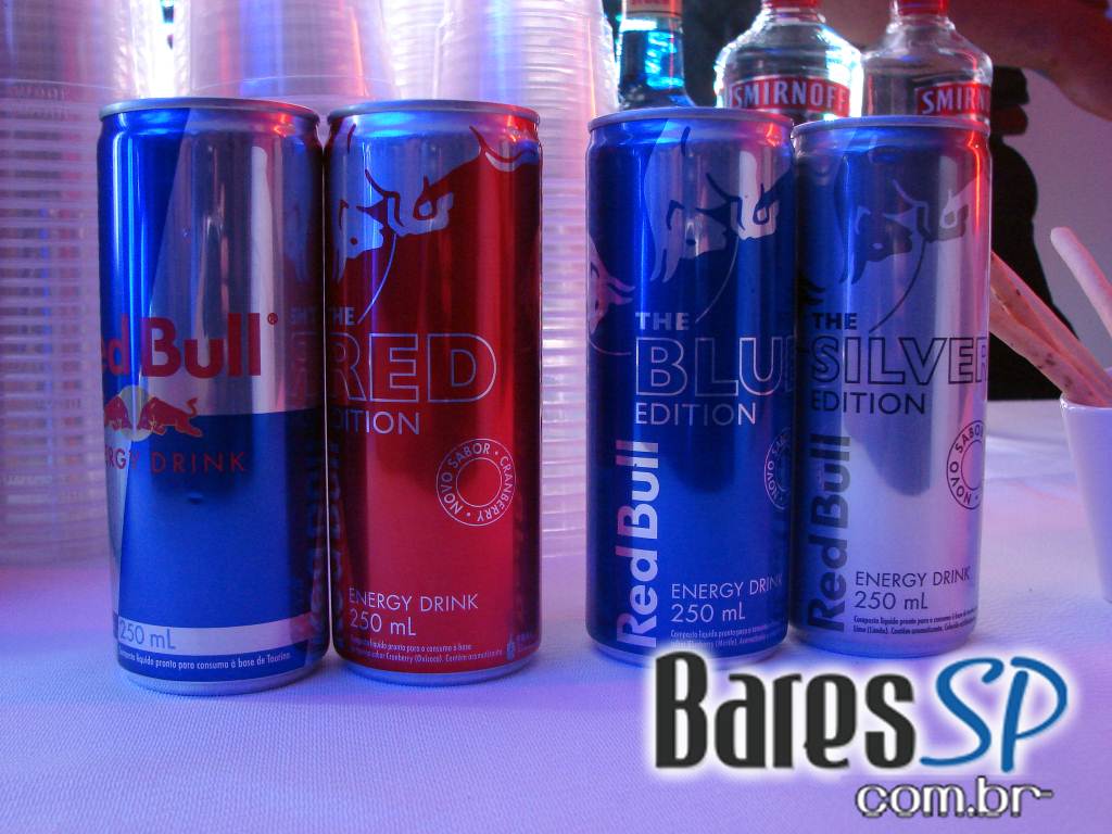 Espaço Conceito Citroën recebeu o lançamento de três novos sabores de RedBull Espaço Conceito Citroën recebeu o lançamento de três novos sabores de RedBull