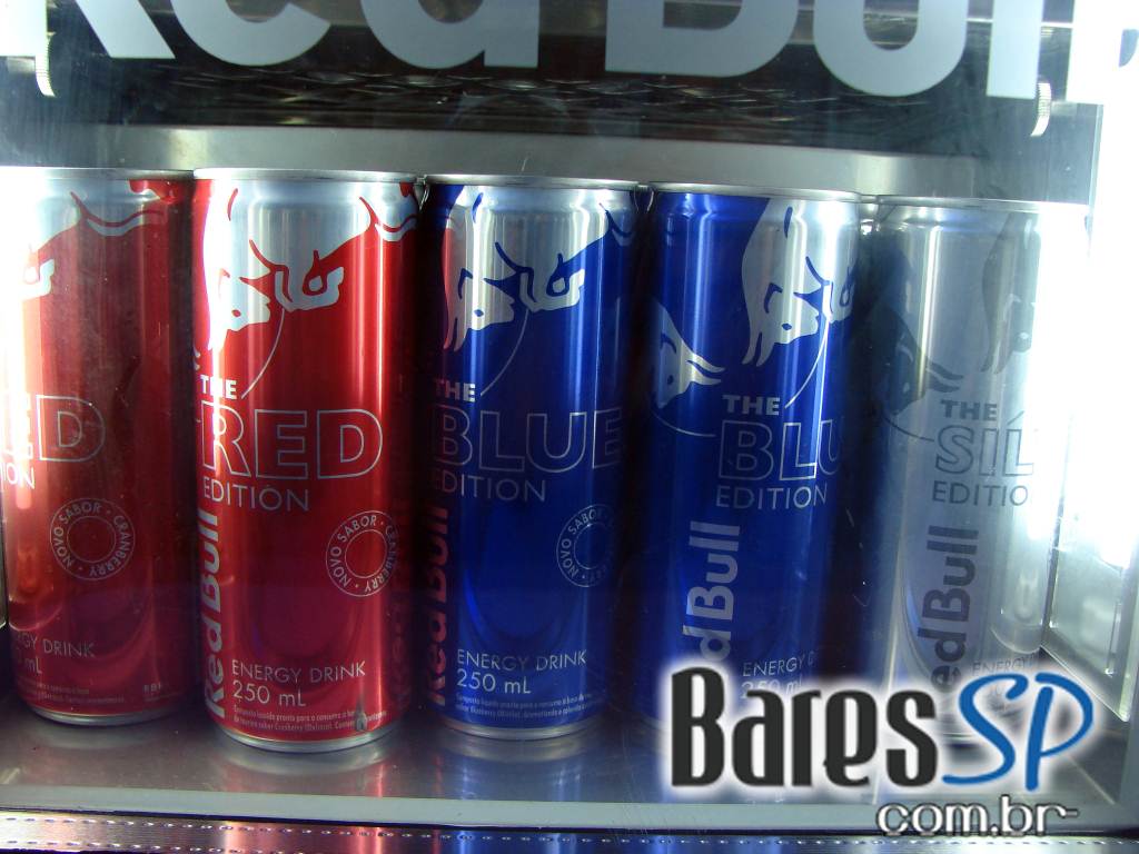 Espaço Conceito Citroën recebeu o lançamento de três novos sabores de RedBull Espaço Conceito Citroën recebeu o lançamento de três novos sabores de RedBull