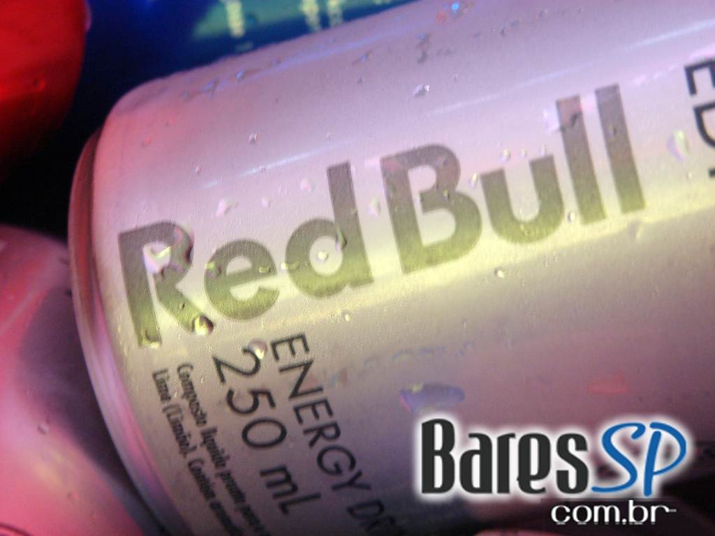 Espaço Conceito Citroën recebeu o lançamento de três novos sabores de RedBull Espaço Conceito Citroën recebeu o lançamento de três novos sabores de RedBull