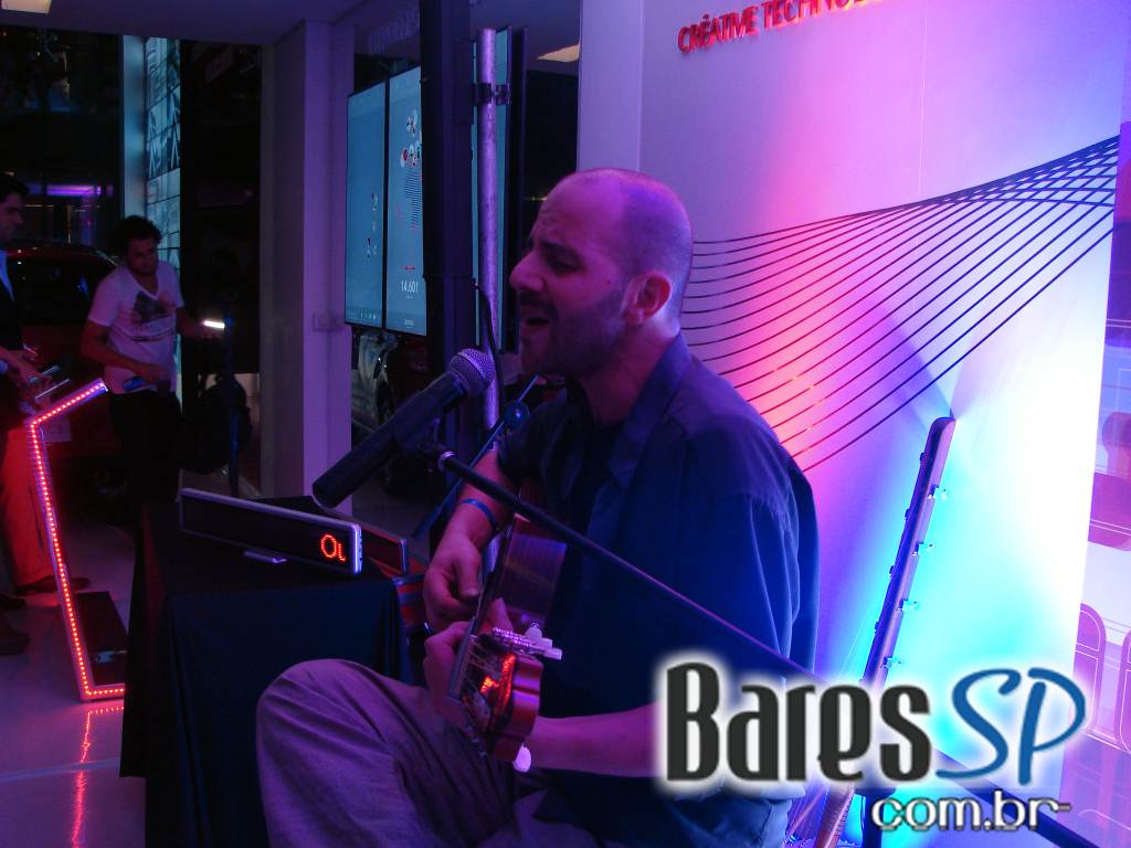 Espaço Conceito Citroën recebeu o lançamento de três novos sabores de RedBull Espaço Conceito Citroën recebeu o lançamento de três novos sabores de RedBull