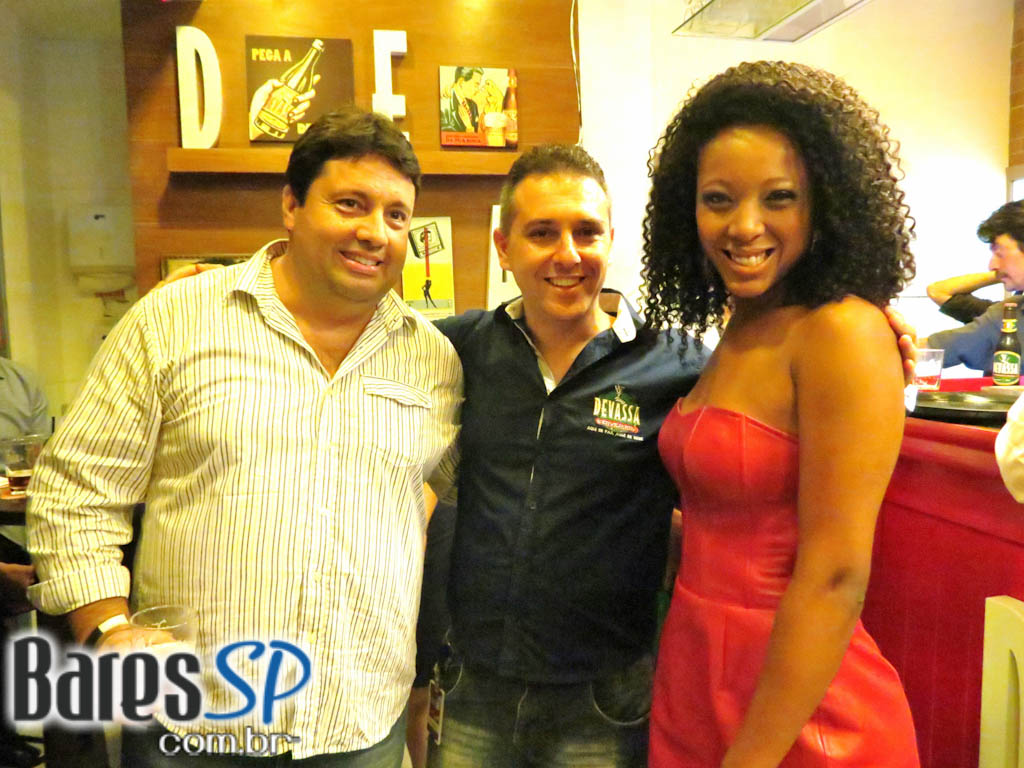 Festa de Inauguração Cervejaria Devassa - Shopping West Plaza Festa de Inauguração Cervejaria Devassa - Shopping West Plaza