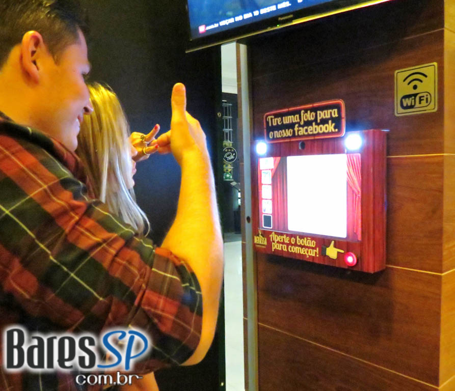 Festa de Inauguração Cervejaria Devassa - Shopping West Plaza Festa de Inauguração Cervejaria Devassa - Shopping West Plaza