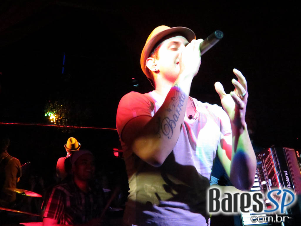 Rafael Barreto se apresentou no palco da Koo Club no sábado Rafael Barreto se apresentou no palco da Koo Club no sábado