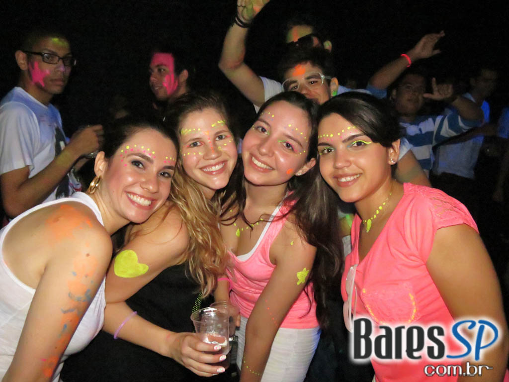 Festa Glow do Bota Fora Direito USP aconteceu no sábado Festa Glow do Bota Fora Direito USP aconteceu no sábado