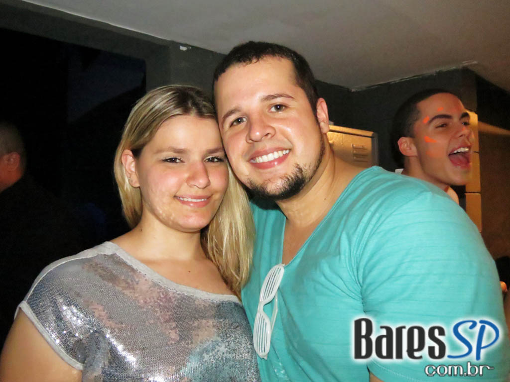 Festa Glow do Bota Fora Direito USP aconteceu no sábado Festa Glow do Bota Fora Direito USP aconteceu no sábado