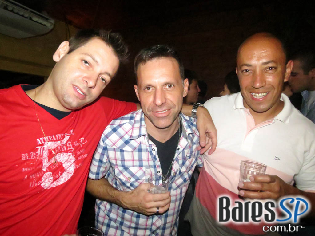 Bar Camará recebe Nélio Henrique & Cristiano e Grupo Pega Essa Bar Camará recebe Nélio Henrique & Cristiano e Grupo Pega Essa