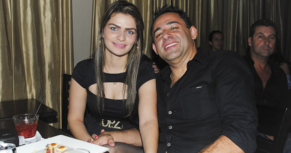 Café Paon recebeu os sucessos da MPB na voz do cantor Leoni