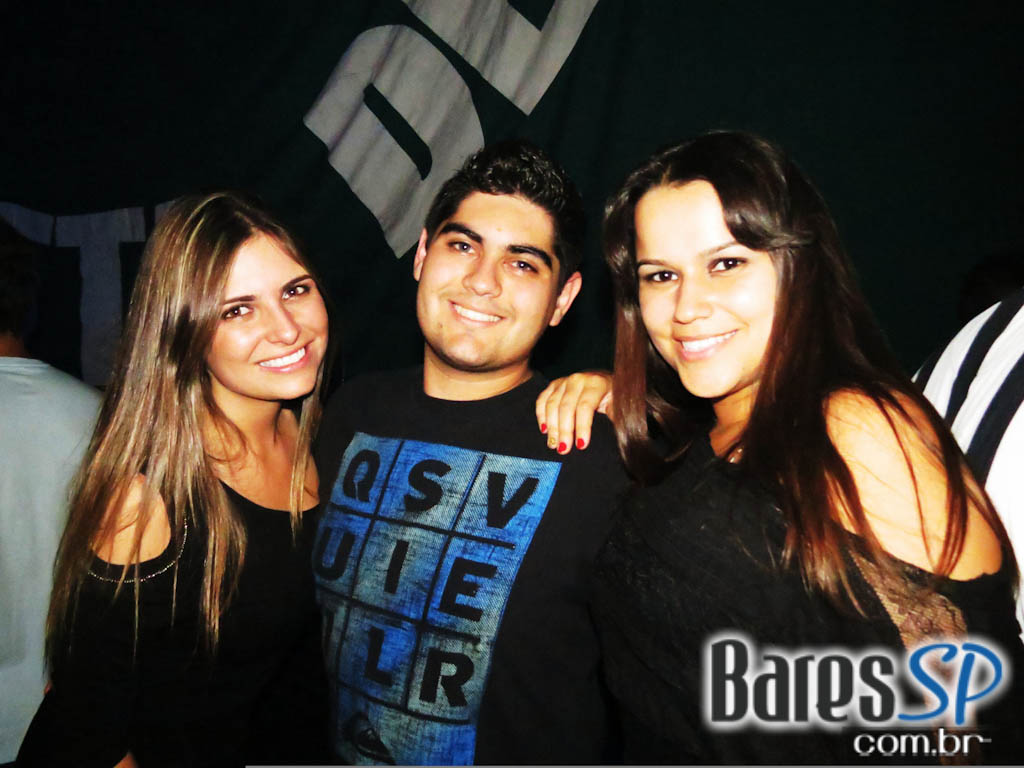 Festa Black & White da Escola Paulista de Medicina aconteceu na sexta-feira Festa Black & White da Escola Paulista de Medicina aconteceu na sexta-feira