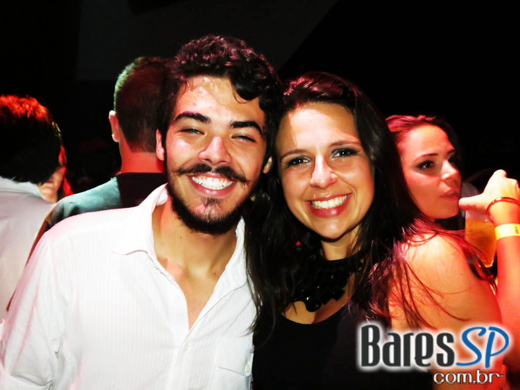 Festa Black & White da Escola Paulista de Medicina aconteceu na sexta-feira Festa Black & White da Escola Paulista de Medicina aconteceu na sexta-feira