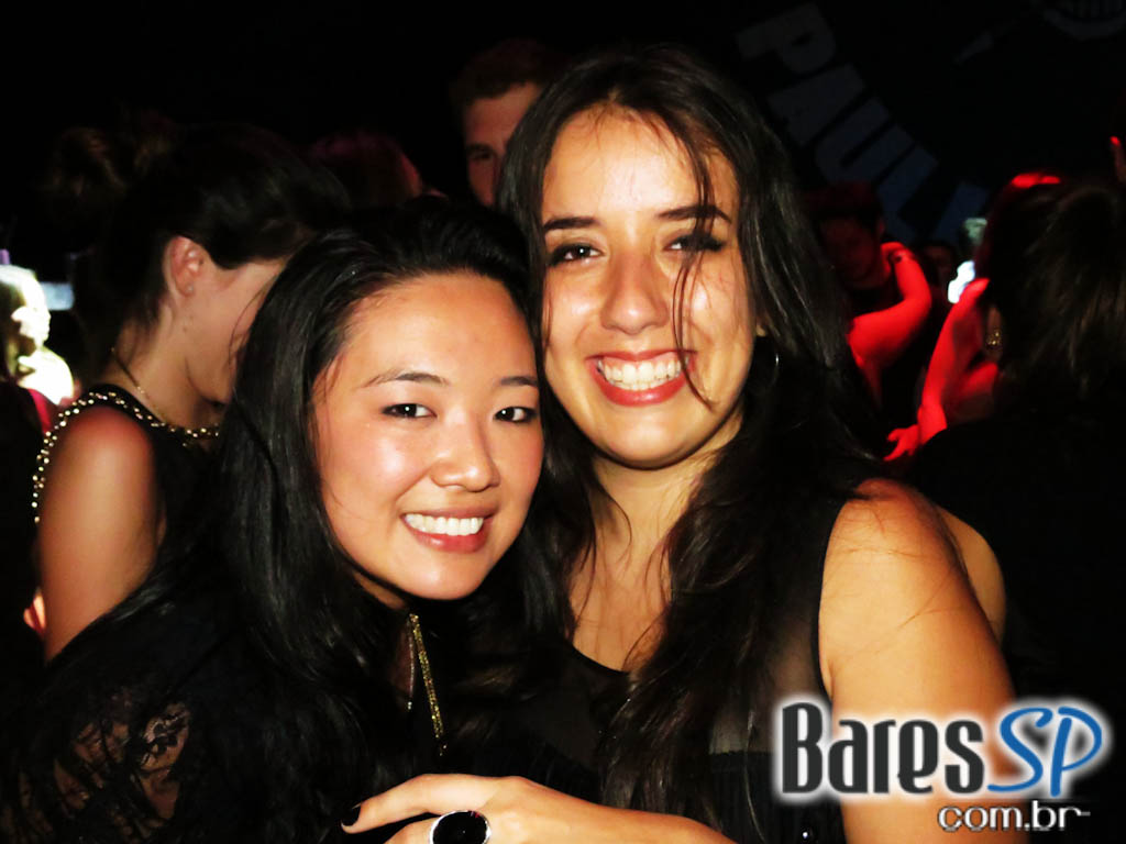 Festa Black & White da Escola Paulista de Medicina aconteceu na sexta-feira Festa Black & White da Escola Paulista de Medicina aconteceu na sexta-feira