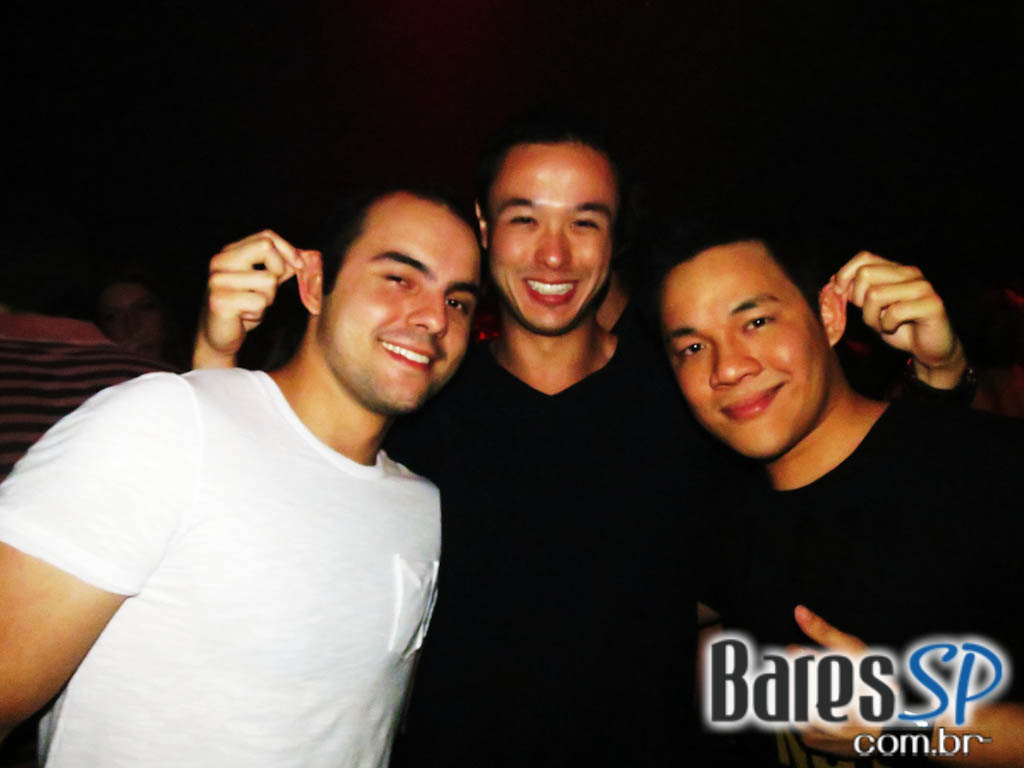 Festa Black & White da Escola Paulista de Medicina aconteceu na sexta-feira Festa Black & White da Escola Paulista de Medicina aconteceu na sexta-feira