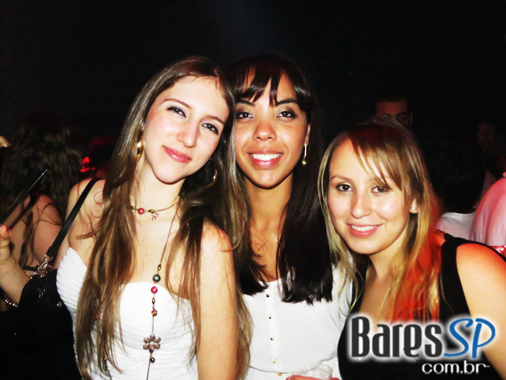 Festa Black & White da Escola Paulista de Medicina aconteceu na sexta-feira Festa Black & White da Escola Paulista de Medicina aconteceu na sexta-feira