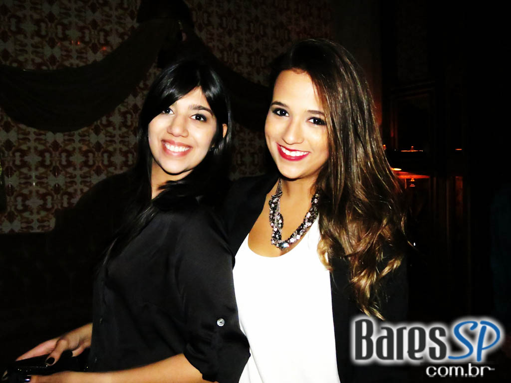 DJ Tamenpi tocou hip hop na Lions NightClub na quinta-feira DJ Tamenpi tocou hip hop na Lions NightClub na quinta-feira