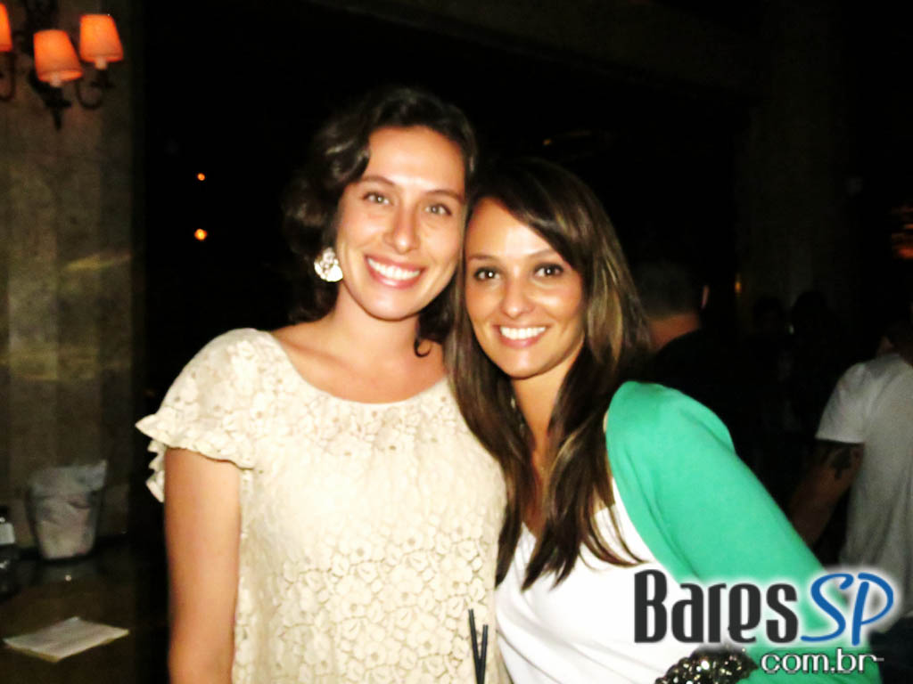 DJ Tamenpi tocou hip hop na Lions NightClub na quinta-feira DJ Tamenpi tocou hip hop na Lions NightClub na quinta-feira