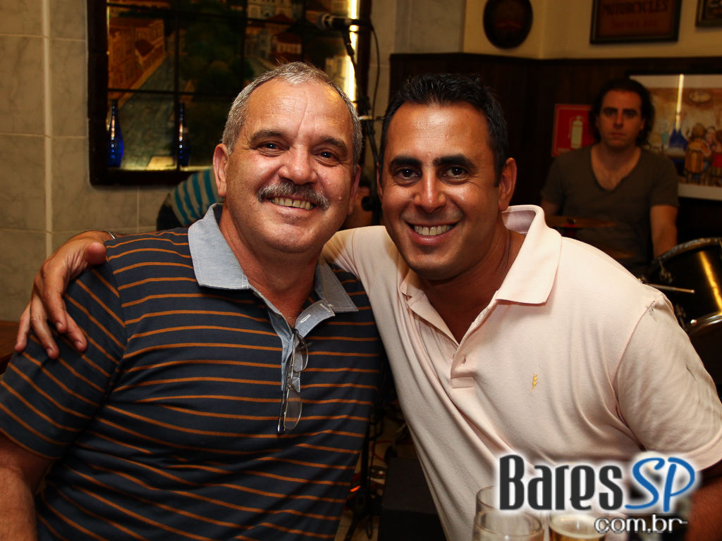 Grupo Transachoro e Mael Julia & Milton Santos no BarBirô Grupo Transachoro e Mael Julia & Milton Santos no BarBirô