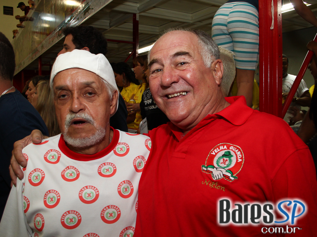 Escola de Samba X-9 Paulistana realizou ensaio com enredo em homenagem a São Paulo para Carnaval 2013 Escola de Samba X-9 Paulistana realizou ensaio com enredo em homenagem a São Paulo para Carnaval 2013