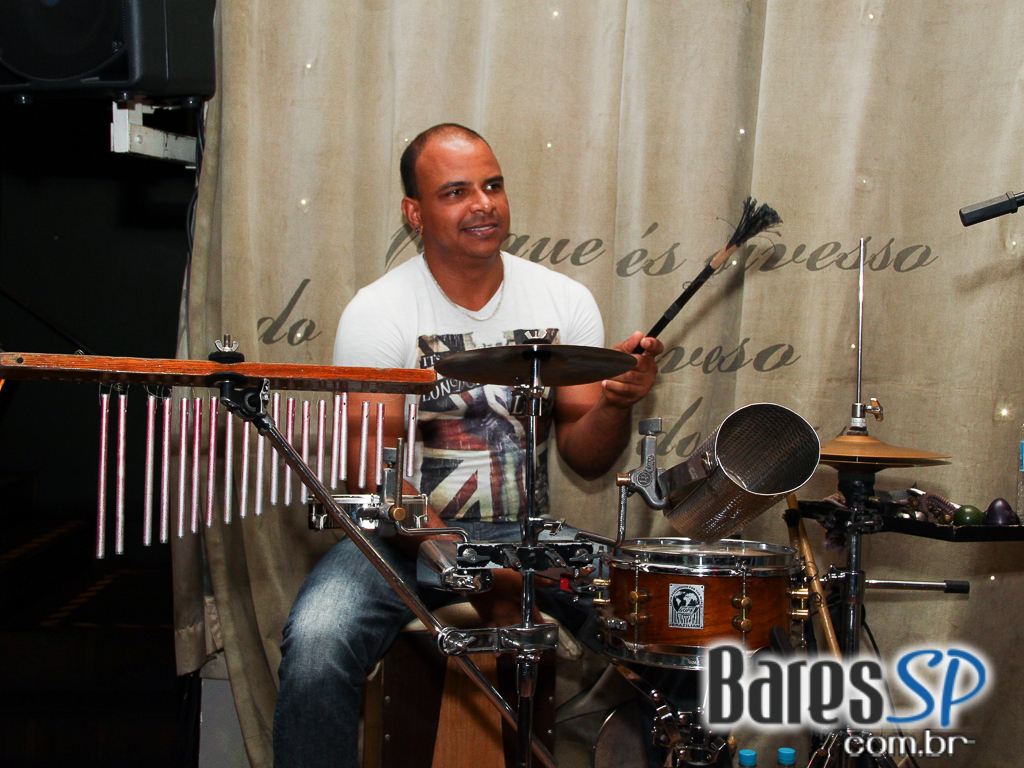 Elza Soares se apresentou no Bar Brahma, localizado no Centro Elza Soares se apresentou no Bar Brahma, localizado no Centro