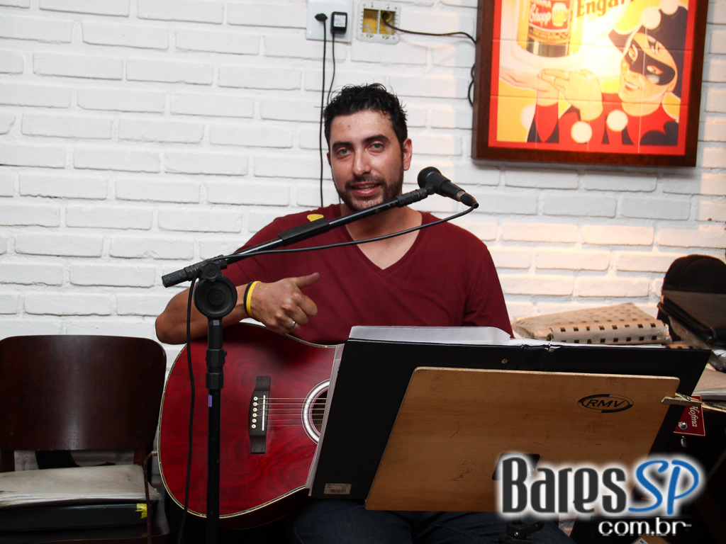 Happy Hour de sexta animado em Moema no Quiosque Chopp Brahma Happy Hour de sexta animado em Moema no Quiosque Chopp Brahma