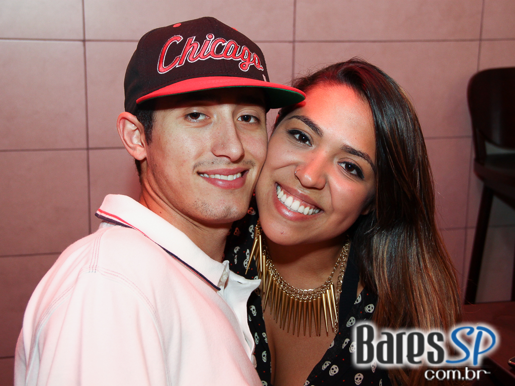 Happy Hour de sexta animado em Moema no Quiosque Chopp Brahma Happy Hour de sexta animado em Moema no Quiosque Chopp Brahma