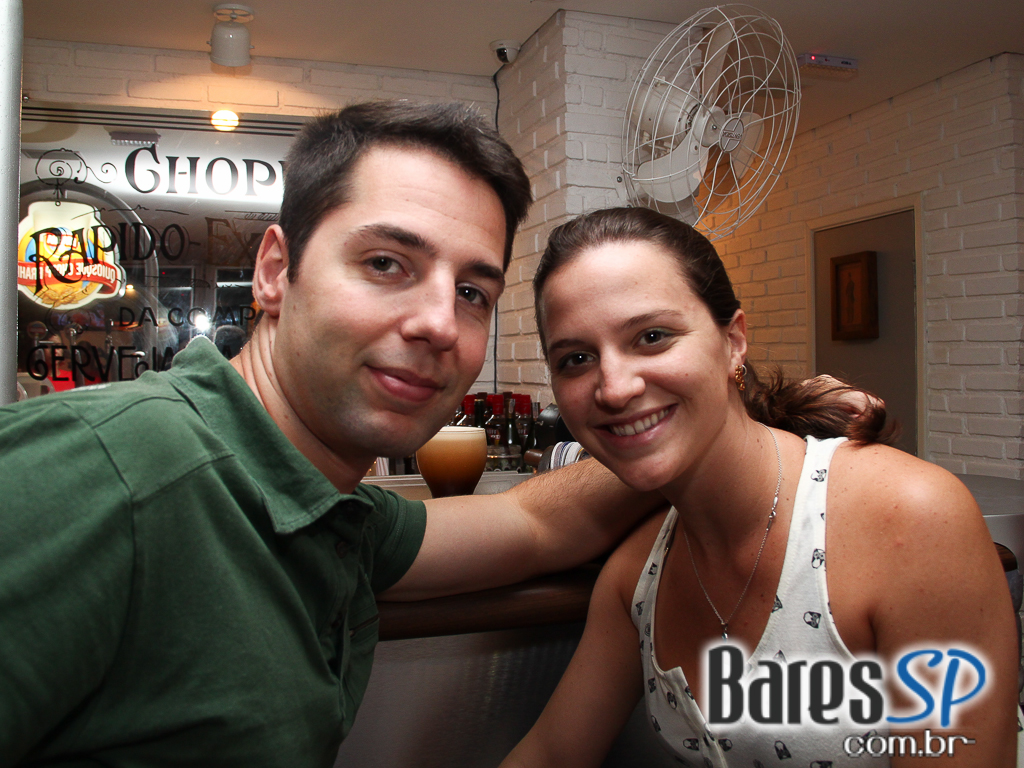 Happy Hour de sexta animado em Moema no Quiosque Chopp Brahma Happy Hour de sexta animado em Moema no Quiosque Chopp Brahma