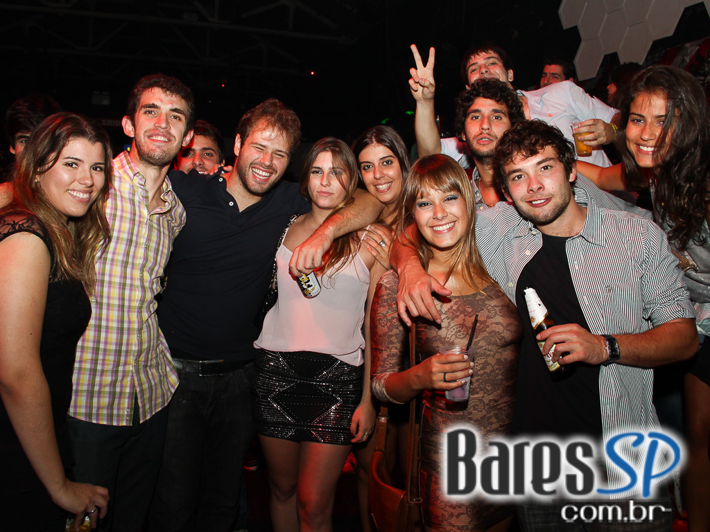 Dupla Kickstarts se apresentou na Clash Club no sábado Dupla Kickstarts se apresentou na Clash Club no sábado