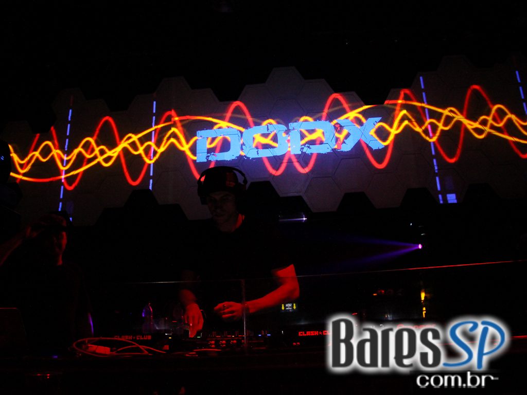 Dupla Kickstarts se apresentou na Clash Club no sábado Dupla Kickstarts se apresentou na Clash Club no sábado