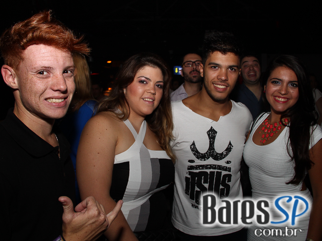 Dupla Kickstarts se apresentou na Clash Club no sábado Dupla Kickstarts se apresentou na Clash Club no sábado