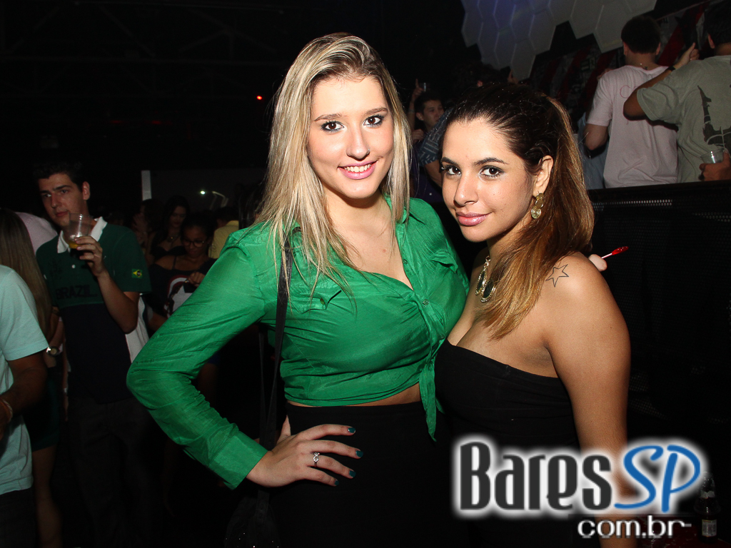 Dupla Kickstarts se apresentou na Clash Club no sábado Dupla Kickstarts se apresentou na Clash Club no sábado