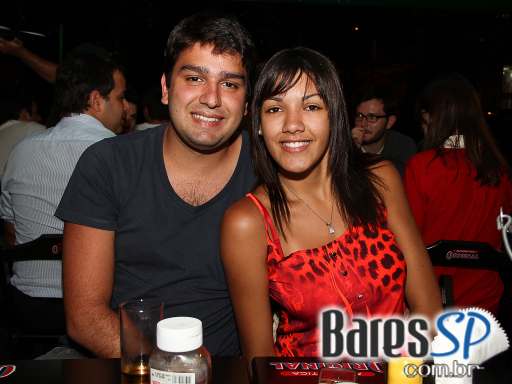 Quinta-feira teve promoção de balde de cerveja no Bar Zé Bonito Quinta-feira teve promoção de balde de cerveja no Bar Zé Bonito