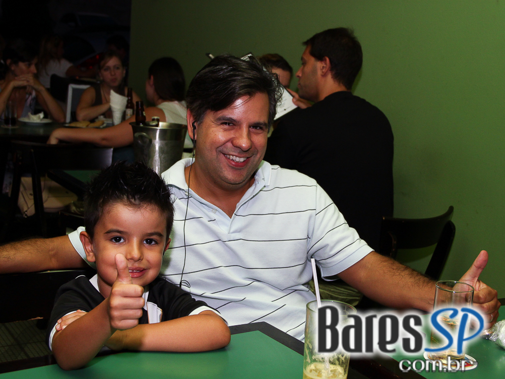 Domingo foi animado no Bar do Juarez de Moema Domingo foi animado no Bar do Juarez de Moema